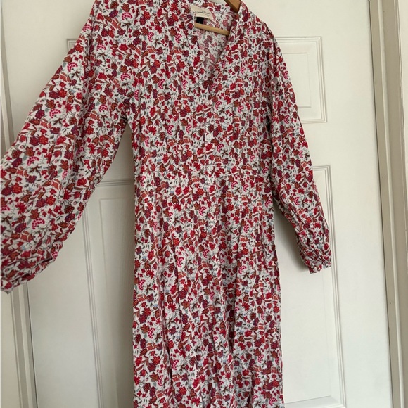 Universal Thread Dresses & Skirts - Floral Long Sleeve Dress Universal Thread